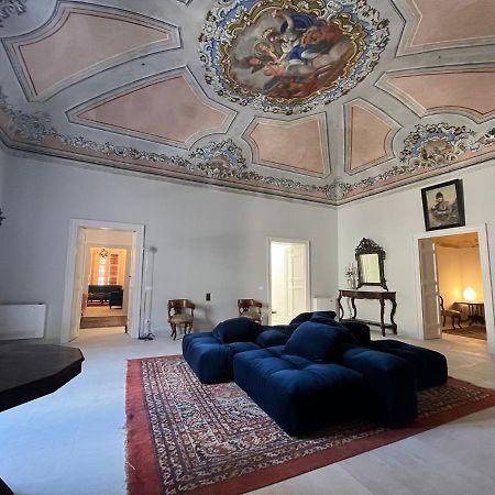 Palazzo Triolo - Dimora Di Charme Bed & Breakfast Corleone Eksteriør bilde