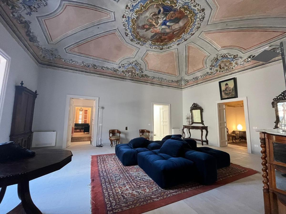 Palazzo Triolo - Dimora Di Charme Bed & Breakfast Corleone Eksteriør bilde